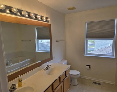 211 Valley View Drive - Photo Thumbnail 22