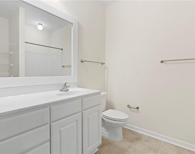 3300 Dogwood Drive - Photo Thumbnail 6