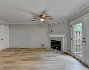 3876 Meadow Creek Drive - Photo Thumbnail 15