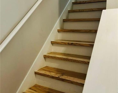 3876 Meadow Creek Drive - Photo Thumbnail 5
