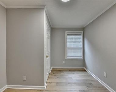 3876 Meadow Creek Drive - Photo Thumbnail 25