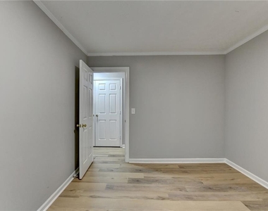 3876 Meadow Creek Drive - Photo Thumbnail 26