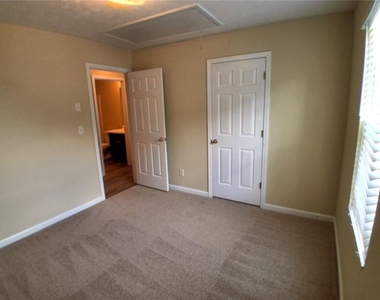 3617 Oakland Spring Court - Photo Thumbnail 28