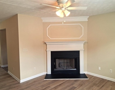 3617 Oakland Spring Court - Photo Thumbnail 9