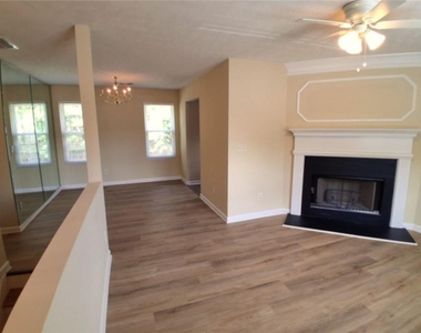 3617 Oakland Spring Court - Photo Thumbnail 4