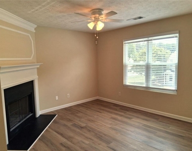 3617 Oakland Spring Court - Photo Thumbnail 6