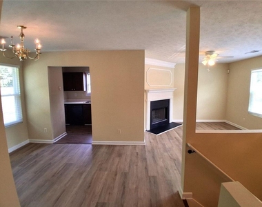 3617 Oakland Spring Court - Photo Thumbnail 5