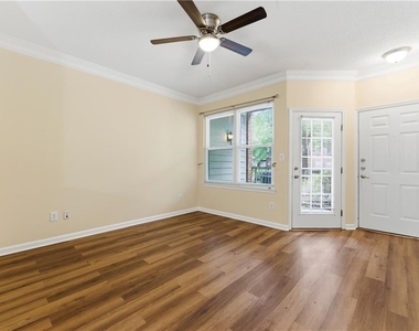 245 Amal Drive Sw - Photo Thumbnail 4