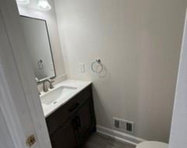 644 Bantry Lane - Photo Thumbnail 15