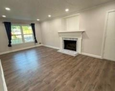 644 Bantry Lane - Photo Thumbnail 16