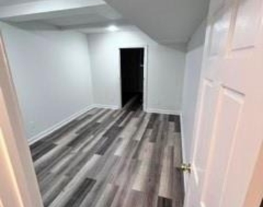 644 Bantry Lane - Photo Thumbnail 43