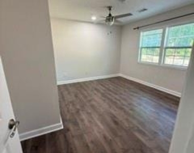 644 Bantry Lane - Photo Thumbnail 31