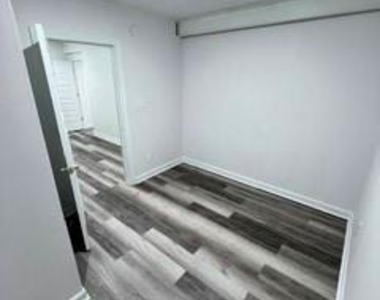 644 Bantry Lane - Photo Thumbnail 42