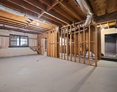 2120 Skyland Cove Lane - Photo Thumbnail 39