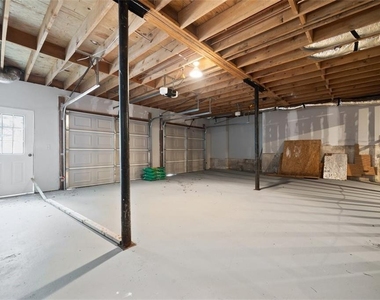 2120 Skyland Cove Lane - Photo Thumbnail 37