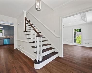 2120 Skyland Cove Lane - Photo Thumbnail 2