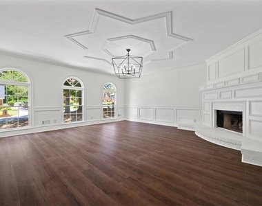 2120 Skyland Cove Lane - Photo Thumbnail 15