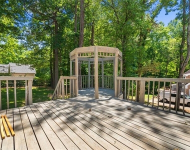 2120 Skyland Cove Lane - Photo Thumbnail 40