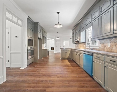 2120 Skyland Cove Lane - Photo Thumbnail 8