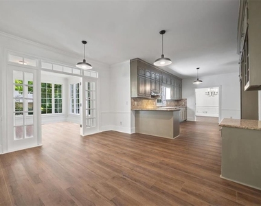 2120 Skyland Cove Lane - Photo Thumbnail 12