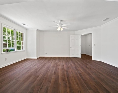 2120 Skyland Cove Lane - Photo Thumbnail 34