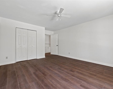 2120 Skyland Cove Lane - Photo Thumbnail 30