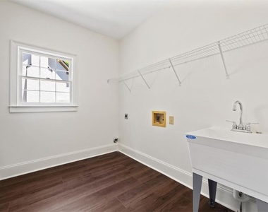 2120 Skyland Cove Lane - Photo Thumbnail 17
