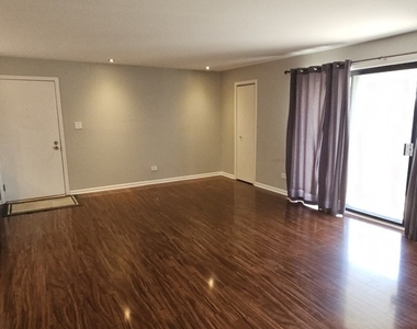 10910 S Kilpatrick Avenue - Photo Thumbnail 3