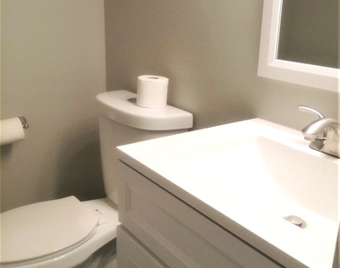 10910 S Kilpatrick Avenue - Photo Thumbnail 9