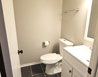 10910 S Kilpatrick Avenue - Photo Thumbnail 12