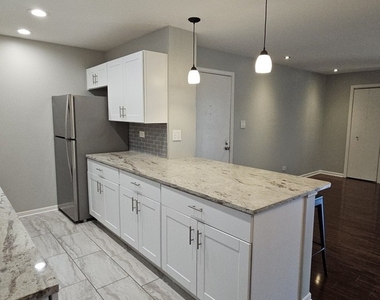 10910 S Kilpatrick Avenue - Photo Thumbnail 7