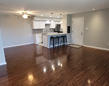 10910 S Kilpatrick Avenue - Photo Thumbnail 2
