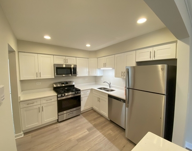 785 Pershing Avenue - Photo Thumbnail 1