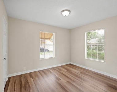 8244 Hartford Street - Photo Thumbnail 7