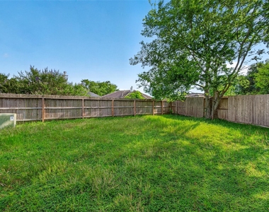 16855 Carrollton Creek Lane - Photo Thumbnail 17