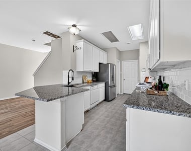 16855 Carrollton Creek Lane - Photo Thumbnail 6