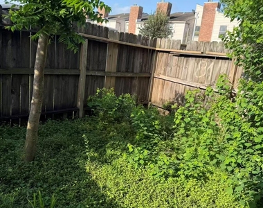 10075 Westpark Drive - Photo Thumbnail 7