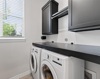 6602 Albany Forest Court - Photo Thumbnail 22