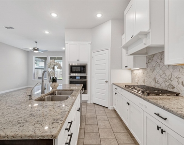 6602 Albany Forest Court - Photo Thumbnail 19