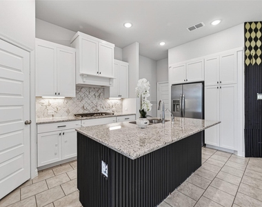 6602 Albany Forest Court - Photo Thumbnail 14