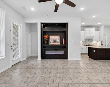 6602 Albany Forest Court - Photo Thumbnail 11