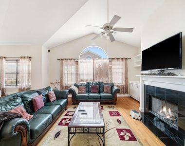 9802 Cynthia Ann Court - Photo Thumbnail 13