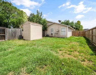 308 Willowick Street - Photo Thumbnail 1