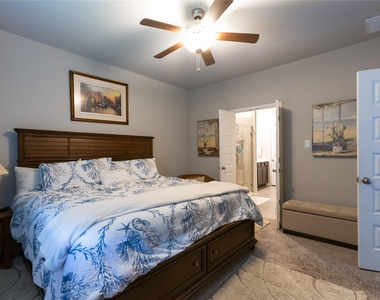 7058 Silverleaf Oak Street - Photo Thumbnail 6
