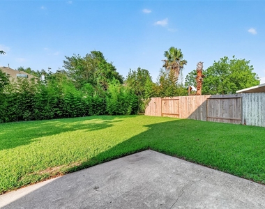 4539 Springfield Lakes Street - Photo Thumbnail 30