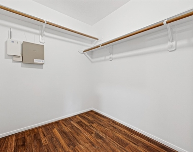 4539 Springfield Lakes Street - Photo Thumbnail 24
