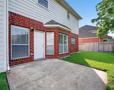 4539 Springfield Lakes Street - Photo Thumbnail 31