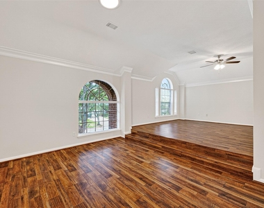 4539 Springfield Lakes Street - Photo Thumbnail 23