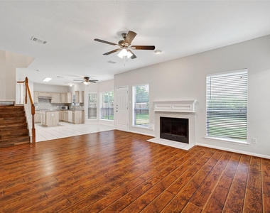 4539 Springfield Lakes Street - Photo Thumbnail 13