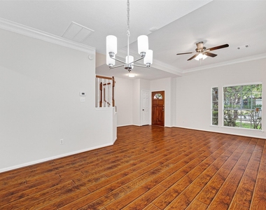 4539 Springfield Lakes Street - Photo Thumbnail 12
